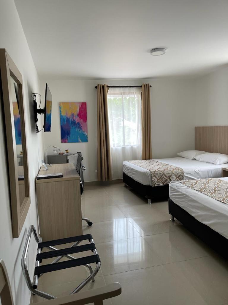 Hotel Juan Maria Tuluá Buitenkant foto