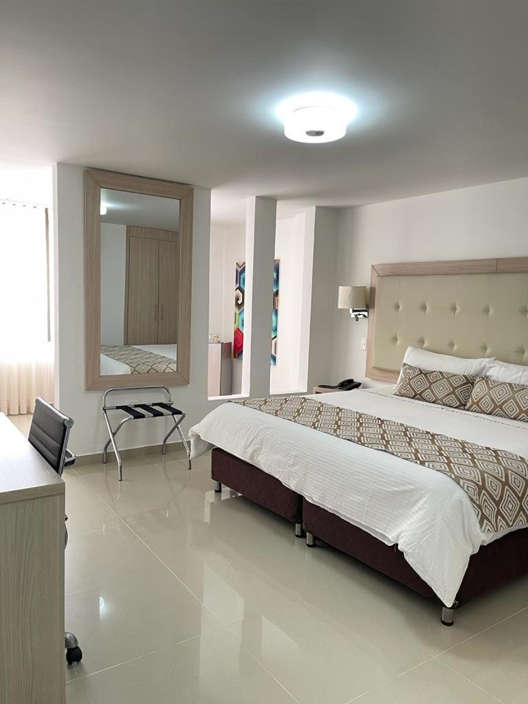 Hotel Juan Maria Tuluá Buitenkant foto