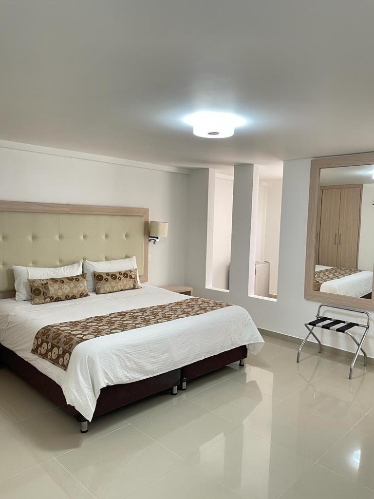Hotel Juan Maria Tuluá Buitenkant foto