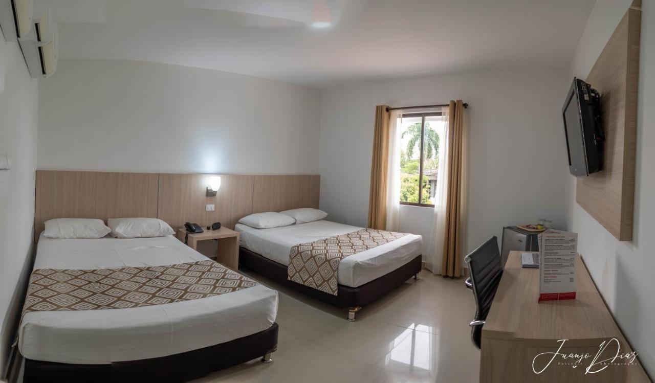 Hotel Juan Maria Tuluá Buitenkant foto